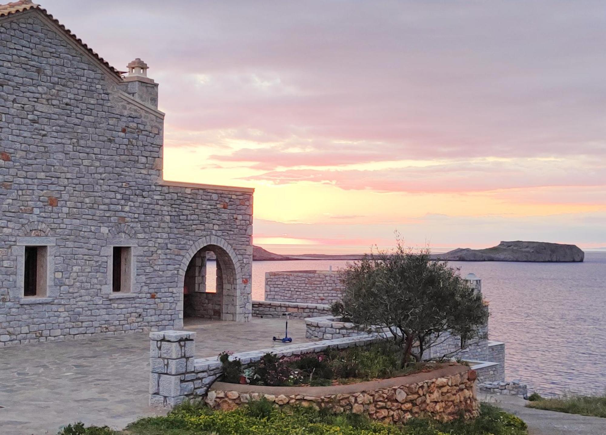Athevillas Antonis Mína Kültér fotó